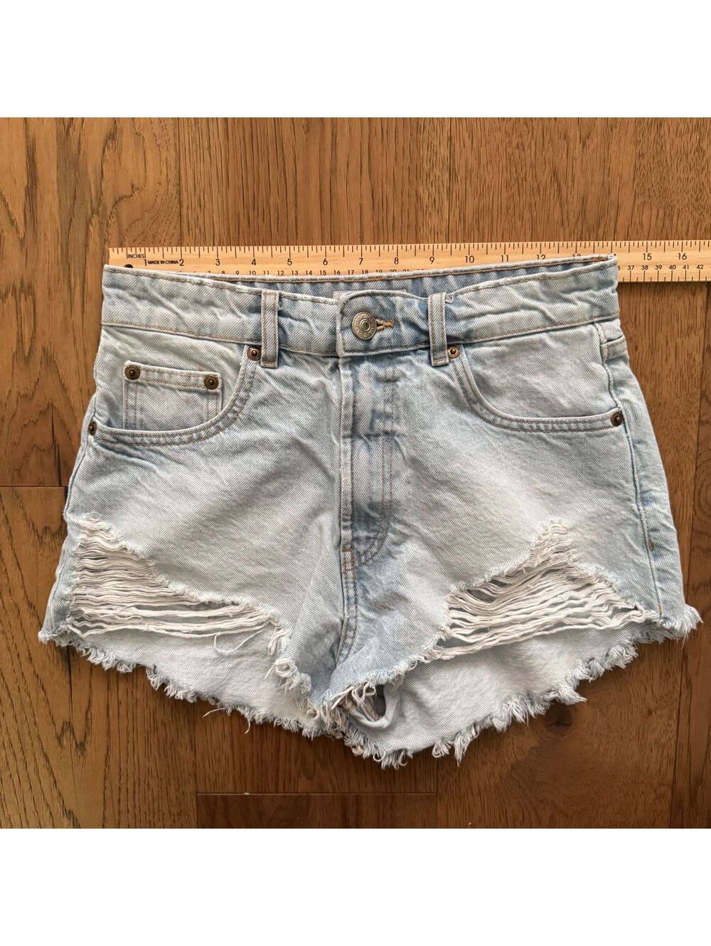 Zara Light Wash Distressed Denim Shorts Size 4